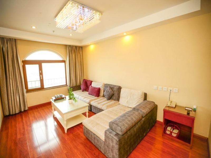 Greentree Inn Shandong Qingdao Wuyishan Road Jiashike Shopping Center Business Hotel Bagian luar foto