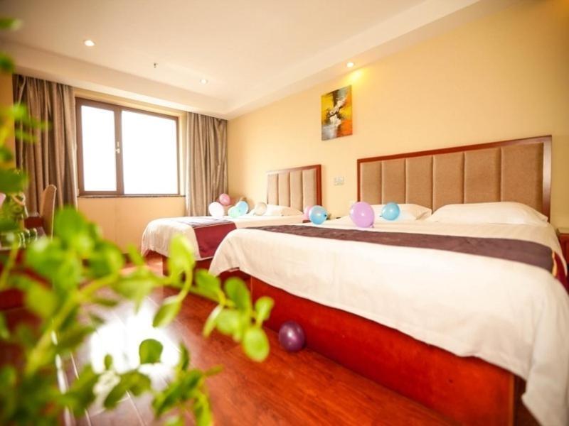 Greentree Inn Shandong Qingdao Wuyishan Road Jiashike Shopping Center Business Hotel Bagian luar foto