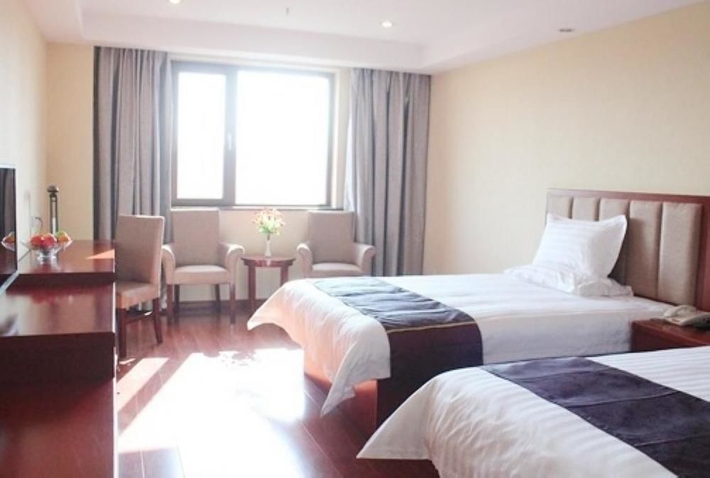 Greentree Inn Shandong Qingdao Wuyishan Road Jiashike Shopping Center Business Hotel Bagian luar foto